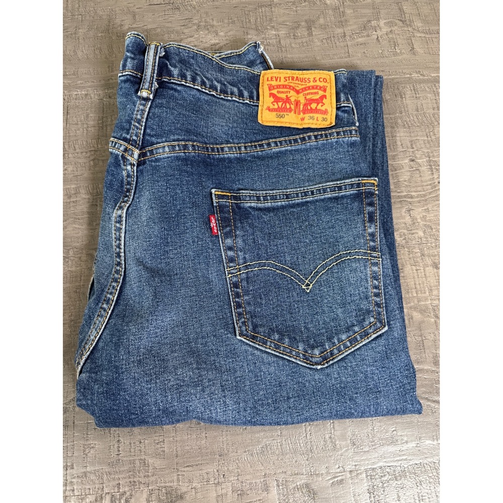 Levi's 550 Relaxed Fit Jeans Men's 36x30 Blue Denim‎ Straight Leg Classic